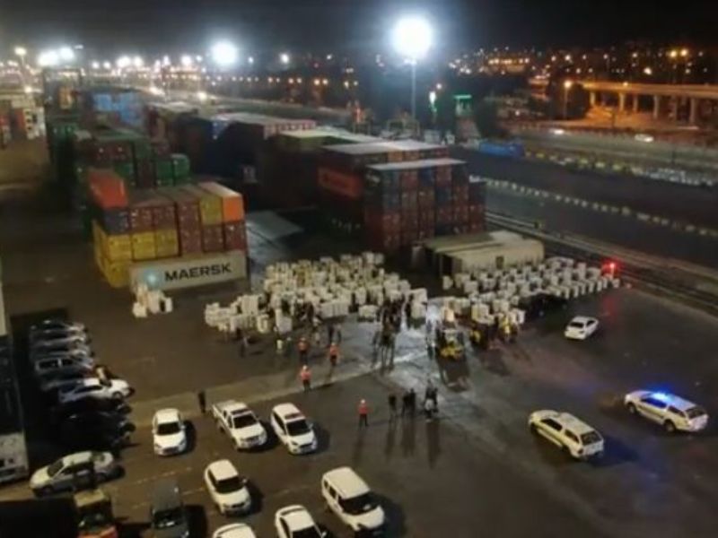 İçişleri Bakanı Ali Yerlikaya, ‘Narkogüç’ operasyonları çerçevesinde Mersin Liman’ında Ekvador’dan