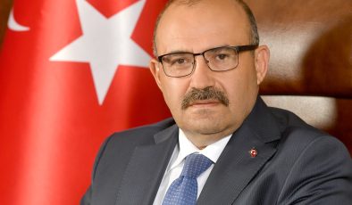 Vali Ustaoglu’ndan 100. Yıl mesajı