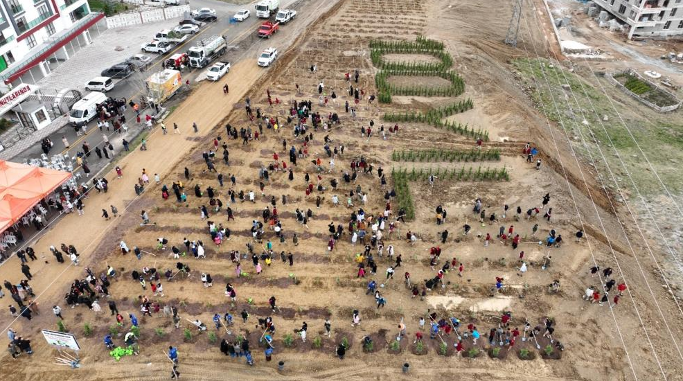Mamak Belediyesi’nin kurduğu 100. Yıl Cumhuriyet Hatıra Ormanı’na 2023 adet
