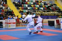 Karate Milli Takımına seçilmek için genç sporcular Tatami minderine çıktı.