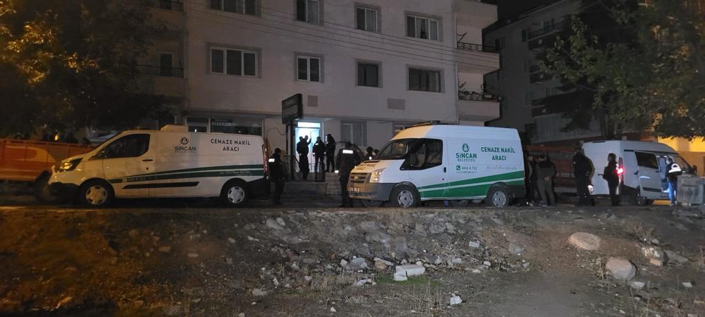 Ankara’da komşu katliamı:5 ölü Ankara’nın Sincan ilçesinde daha önceden birçok kez gürültü nedeniyle tartıştığı