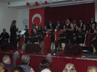 Burhaniyeli müzisyenler 100. Yıl konseriyle büyüledi