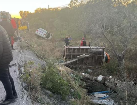 Balıkesir’de otomobil ile traktör çarpıştı
