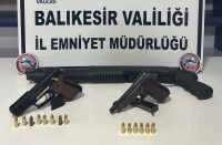 Balıkesir’de polis ekipleri il merkezi genelinde yaptıkları asayiş uygulamalarında çeşitli