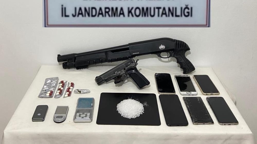 Altıeylül ve Karesi’de jandarma ekipleri uyuşturucu imal eden ve ticaretini