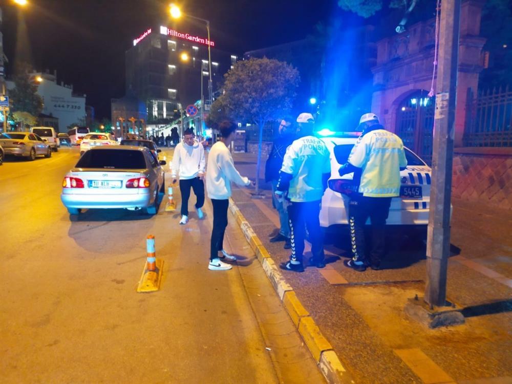 Balıkesir’de trafik polisleri il genelinde alkol/uyuşturucu madde etkisi altında araç