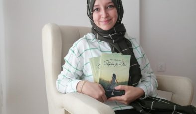 Balıkesirli genç yazar kadına şiddete ‘Süpürge Otu’ yla dur diyor