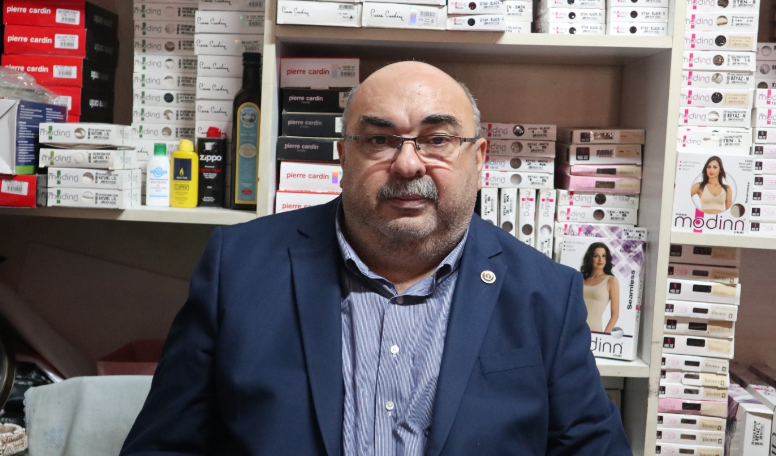 Bandırma esnafı kışa umutsuz giriyor Bandırma Manifatura, Tuhafiye ve Kırtasiyeciler Odası Başkanı Adnan Gemici, “Öz