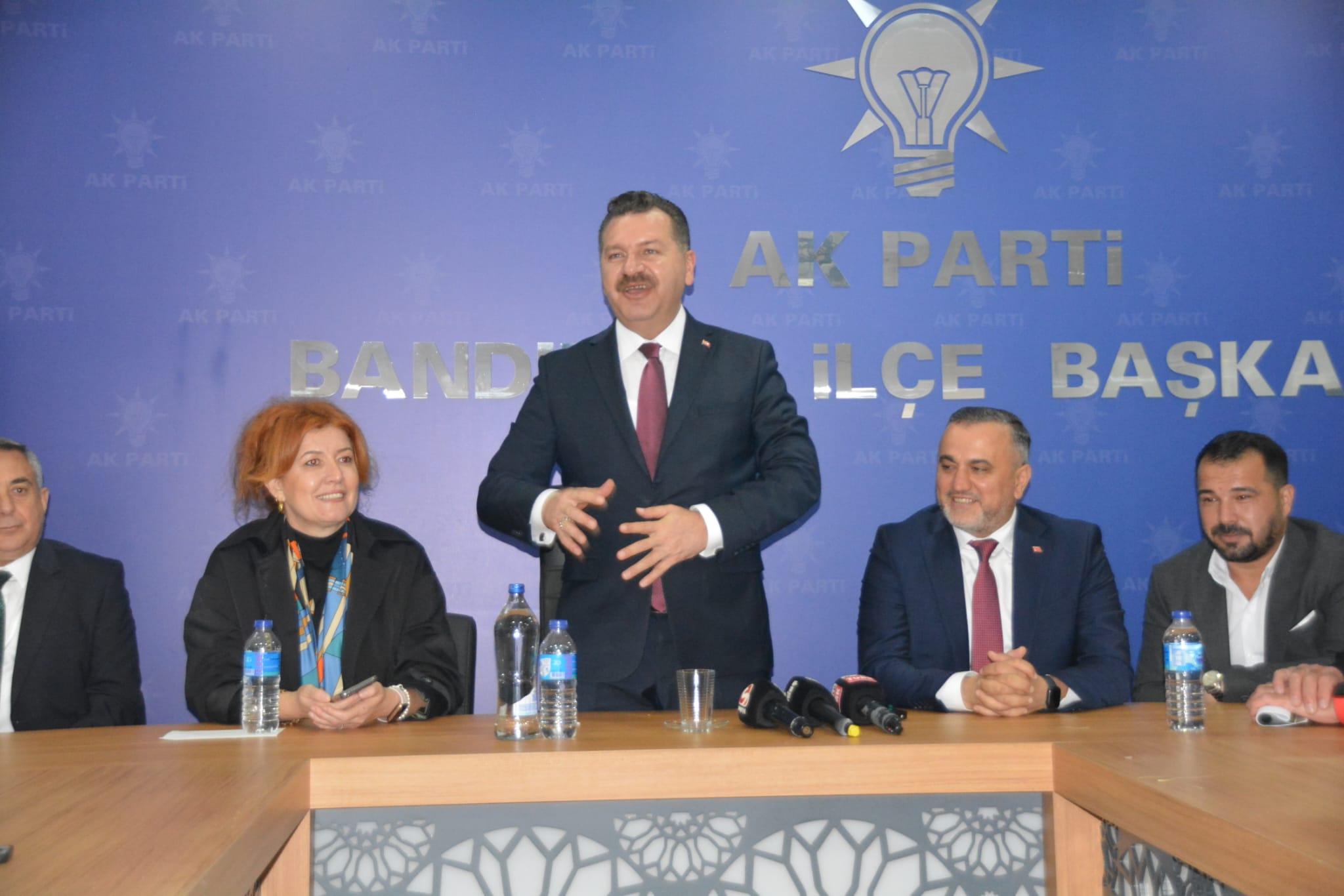 Balıkesir Büyükşehir Belediye Başkanı Yücel Yılmaz, Bandırma’da ve Balıkesir’de vize
