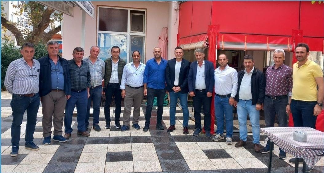 Bandırmalı fidancılar ihtiyaçlarını Başkan Yılmaz’a anlattı Bandırma Ticaret Odası (BTO) Yönetim Kurulu Başkanı Adem Yılmaz, 14’üncü