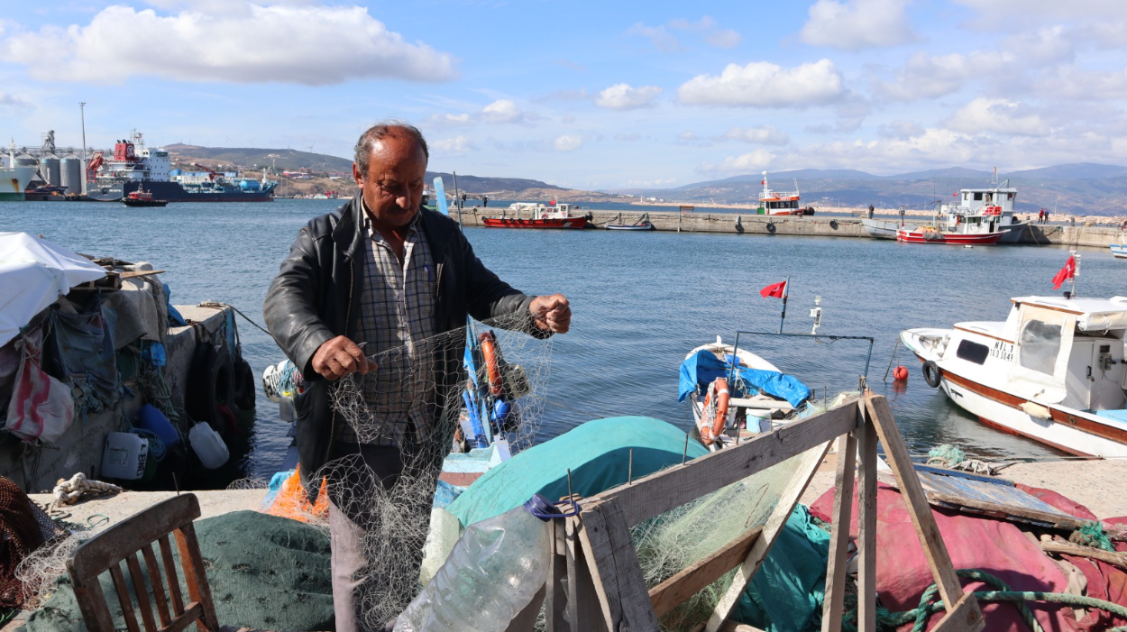 Balık sezonunun açılması ile birlikte kışın şehrin balık ihtiyacını kısmi