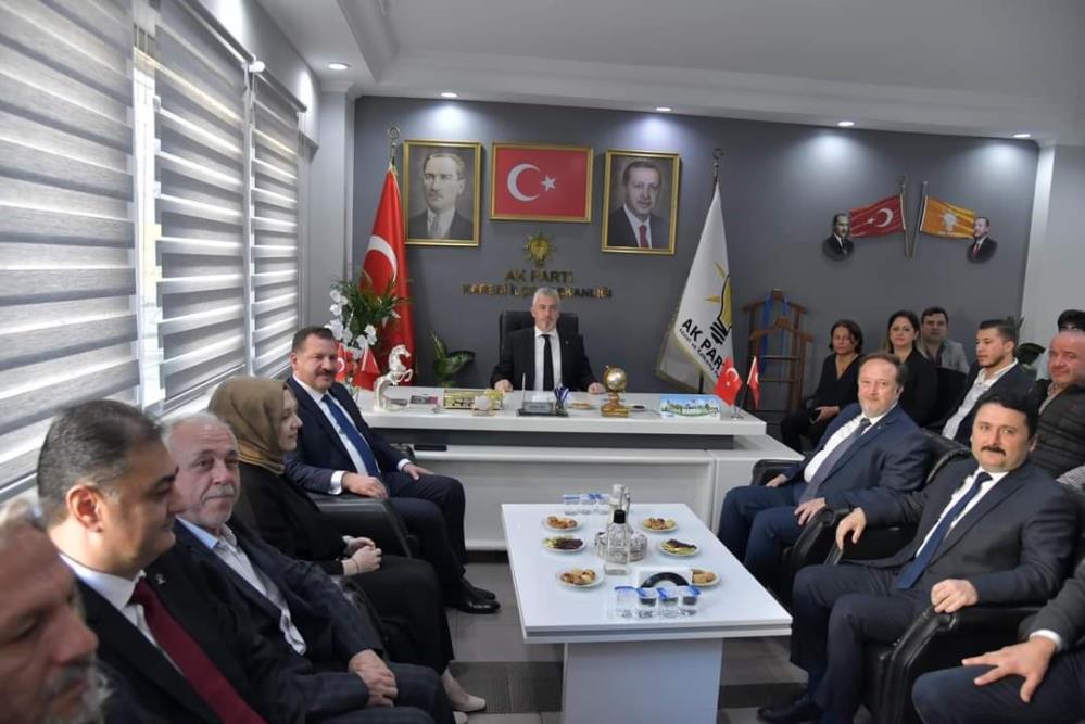 AK Parti Karesi İlçe Başkanı olarak atanan Hakan Aka şehrin