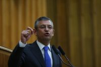 Cumhuriyet Halk Partisi (CHP) Genel Başkanı Özgür Özel, belediyeleri sadece