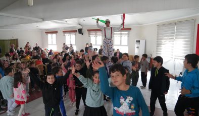 Çocuklar gülmekten göz açamadı