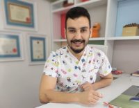 Dr. Ahmet Yıldırım, ”Arıların kovanlarını hastalıklardan korumak için kullandıkları propolis,