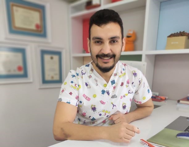Dr. Ahmet Yıldırım, ”Arıların kovanlarını hastalıklardan korumak için kullandıkları propolis,