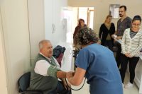 Edremit Belediye Başkanı Selman Hasan Arslan Altınkum Mahallesi’nde hizmet veren