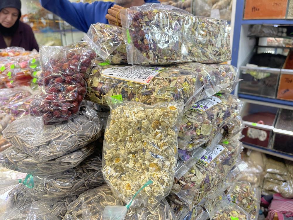 Kış ve sonbahar aylarının vazgeçilmezi ıhlamur tüketicinin cebini yakmasına rağmen