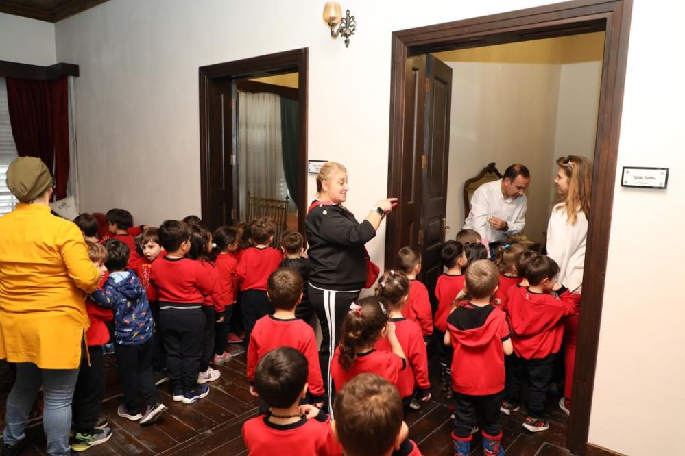Edremit Belediyesi Atatürk Kültür Evi, 10 Kasım Atatürk’ü Anma günü