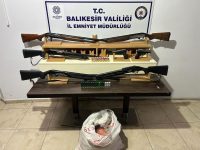 Edremit’te haklarında adli makamlarca yakalama kararı bulunan şahısların yakalanması için