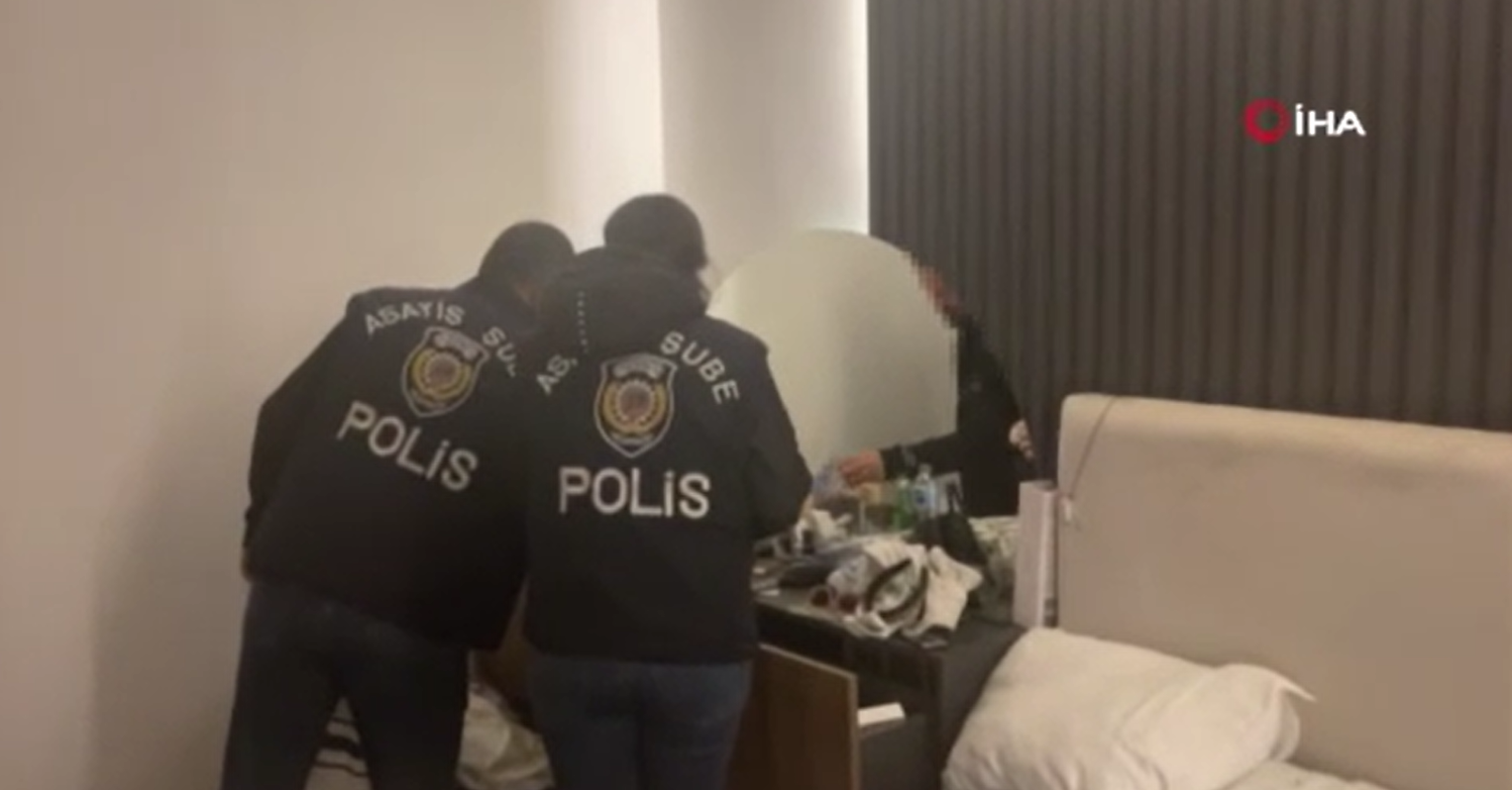 Farklı devlet kurumlarından ihale yoluyla sözde ucuza aldıkları araçları, ağlarına