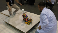 Eskişehir’de ESOGÜ ev sahipliğinde ‘Kötü Robot Yarışması’ düzenlenirken, çeşitli türdeki