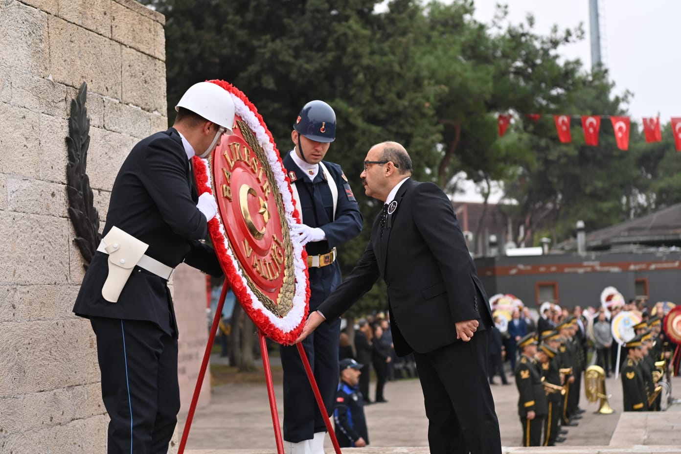 Türkiye Cumhuriyeti’nin kurucusu Gazi Mustafa Kemal Atatürk, ebediyete intikalinin 85