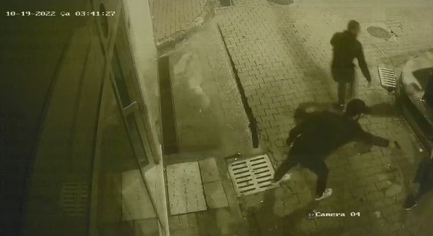 Kocaeli’de genç adamı sokak ortasında defalarca ateş ederek öldüren 3