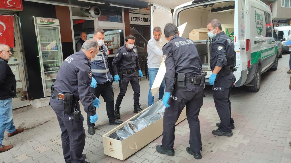 Orhangazi’de 85 yaşındaki bir yaşlı adam evinde ölü bulundu. Yalnız
