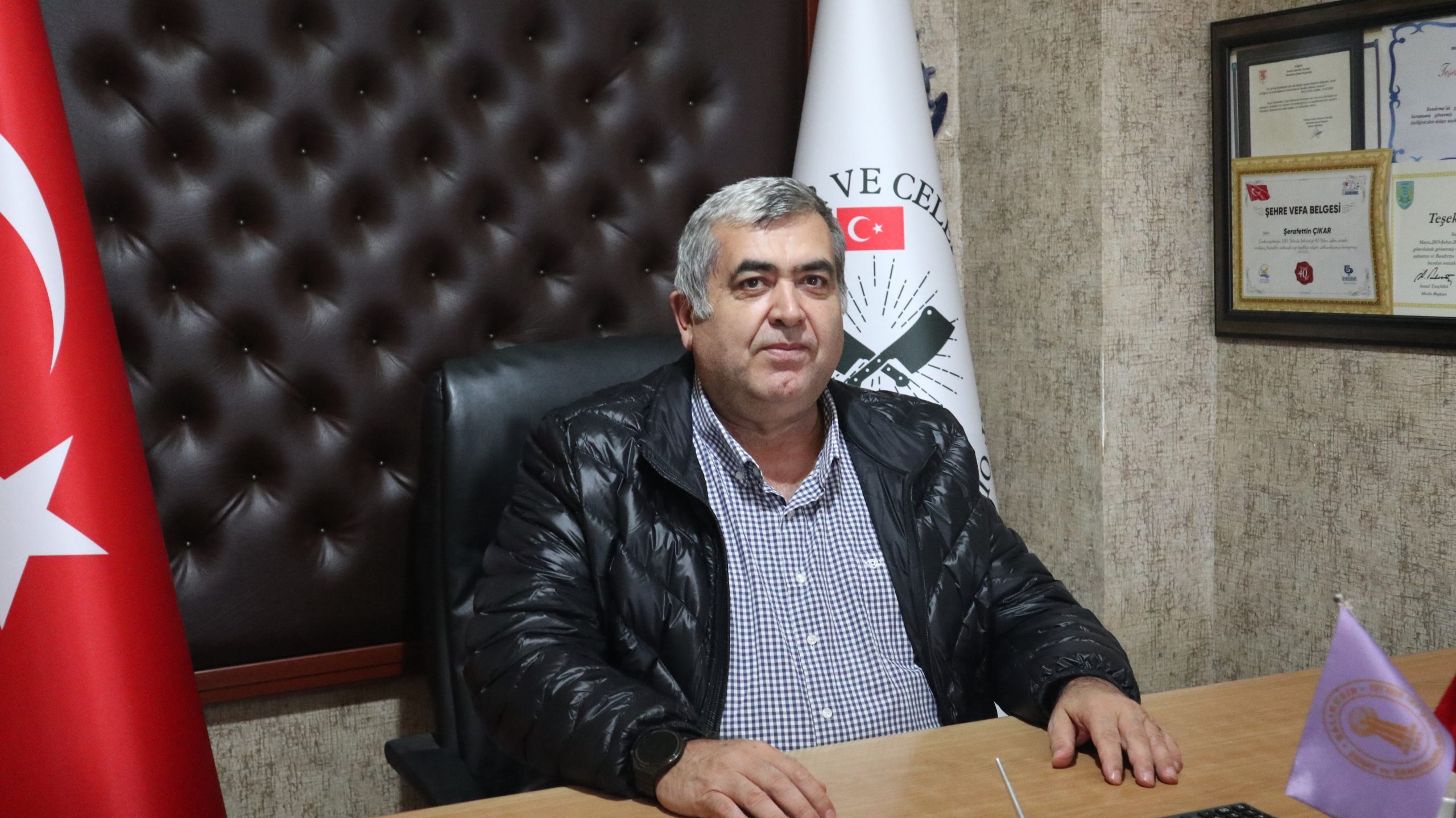 Piliç endüstrisinin işleyişi nedeniyle vatandaşların beyaz eti pahalıya tükettiğini belirten