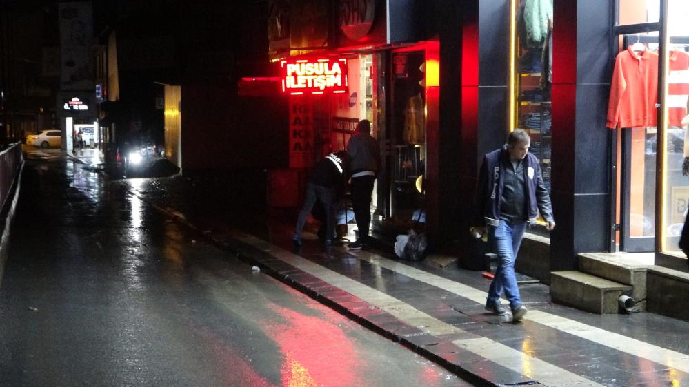 İş yerinde tartıştığı arkadaşını pompalıyla ağır yaraladı Malatya’da bir kişi, iş yerinde çalışanı arkadaşını pompalı tüfekle vurarak