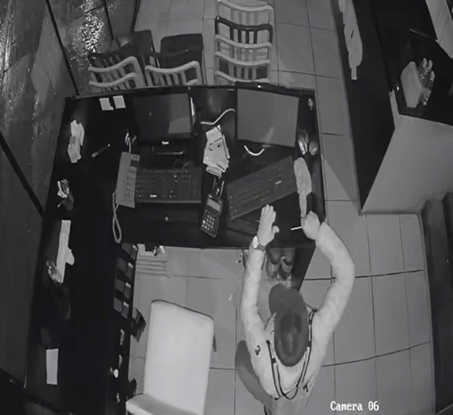 İzmir’in Urla ilçesinde 8 ayrı hırsızlık olayına karışan 2 hırsızlık