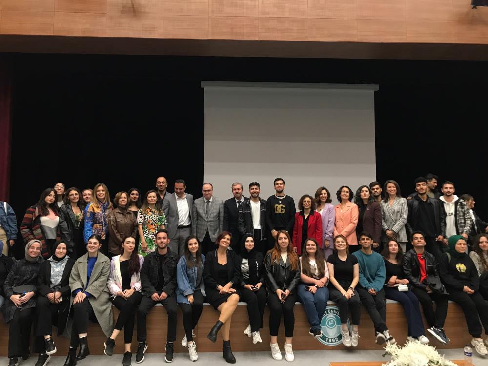 BAÜN’de “Organ Bağışı Hakkında Her Şey” Konferansı Balıkesir Üniversitesi (BAÜN) Sağlık Bilimleri Fakültesi Hemşirelik Bölümü Cerrahi Hastalıklar