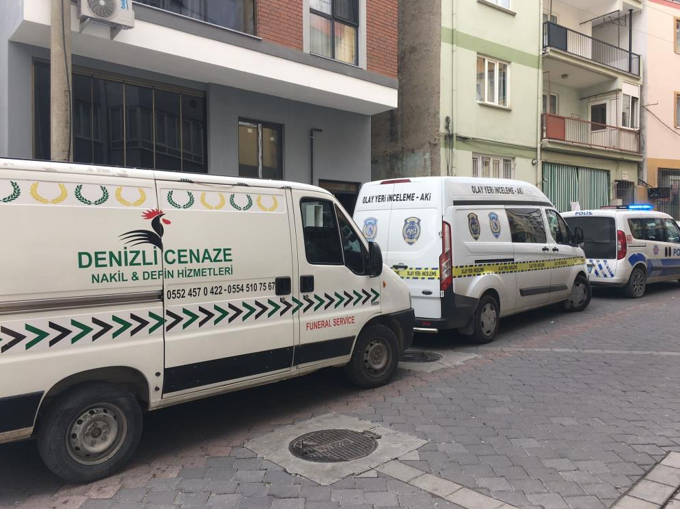 Denizli’nin Pamukkale ilçesinde kaçak alkol aldığı iddia edilen bir kişi
