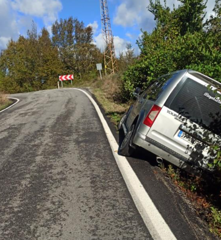 Kastamonu’da kaza yapan sürücü, aracın kapılarını kilitleyerek eve gitti. Kaza,