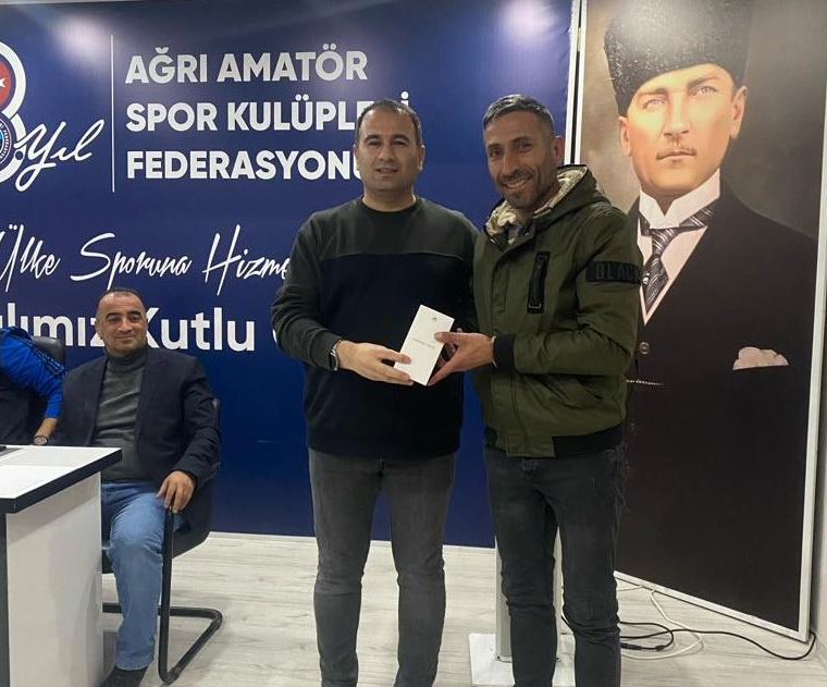 Ağrı’da amatör ligde mücadele eden Ağrı İdmanyurdu Spor kulübünün yöneticisi