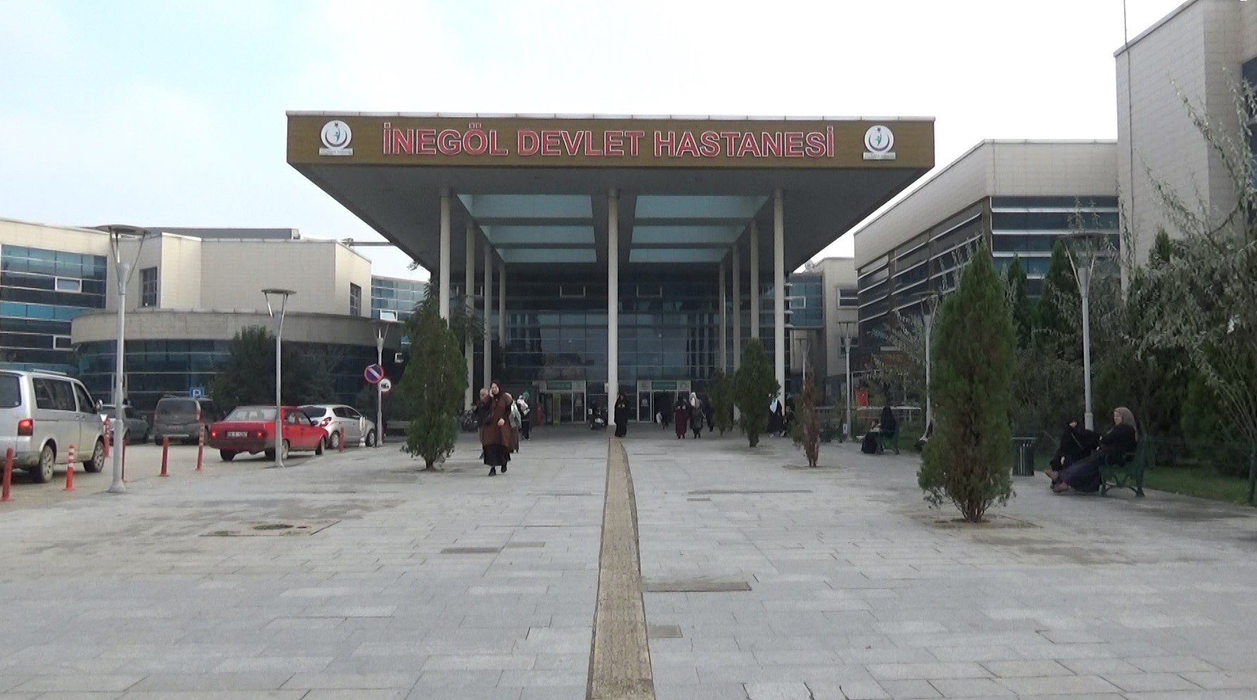 Bursa İnegöl Devlet Hastanesi’nde 75 yaşındaki erkek hastaya milyonda bir