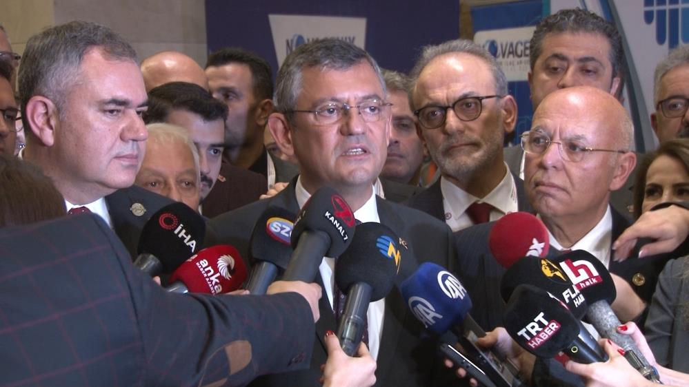 CHP lideri Özel: “Anayasal düzeni bir maddede yok sayarsanız bütün bir düzeni ortadan kaldırırsınız” Cumhuriyet Halk Partisi (CHP) Genel Başkanı Özgür Özel, “Anayasal düzeni