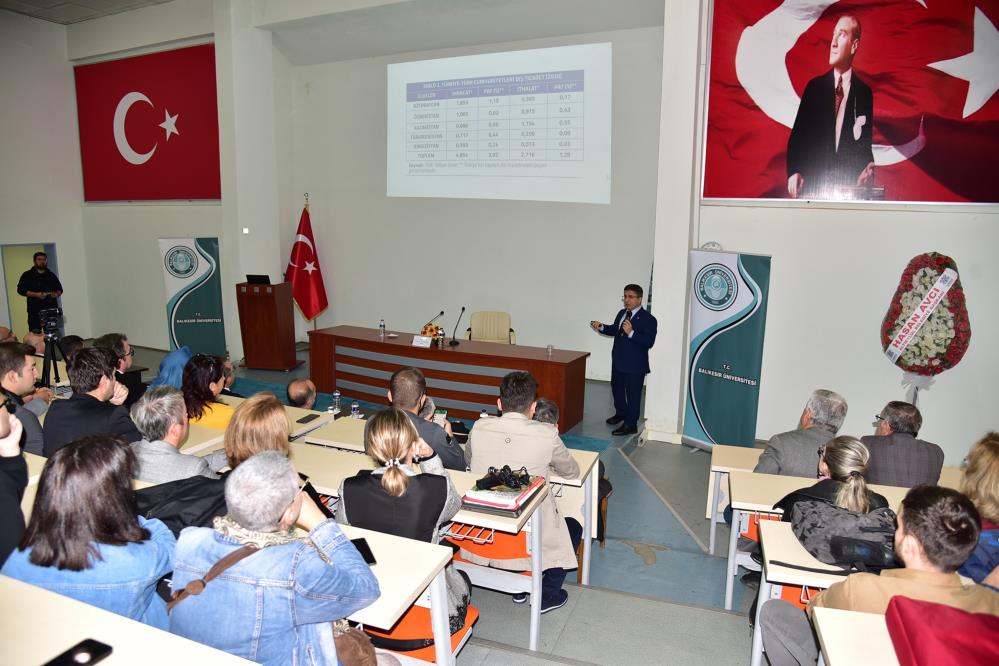 BAÜN’de Tarih Söyleşileri etkinliği Balıkesir Üniversitesi (BAÜN) Fen-Edebiyat Fakültesi Tarih Bölümü ve Atatürk İlkeleri