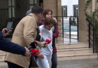 İstanbul’da silahlı paylaşımları nedeniyle gözaltına alınan sosyal medya fenomeni Banu