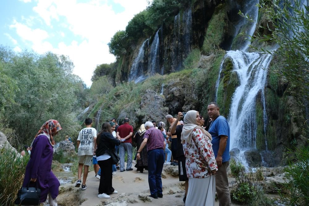 Turizm geliri üçüncü çeyrekte bir önceki yılın aynı çeyreğine göre