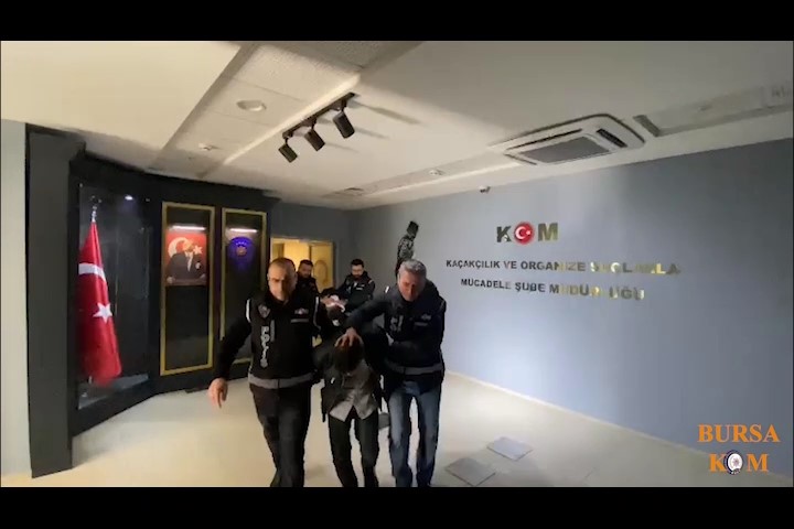 Oto tamircisinden cephane çıktı Bursa polisinin ruhsatsız silah imal ve ticareti suçunun önlenmesine yönelik
