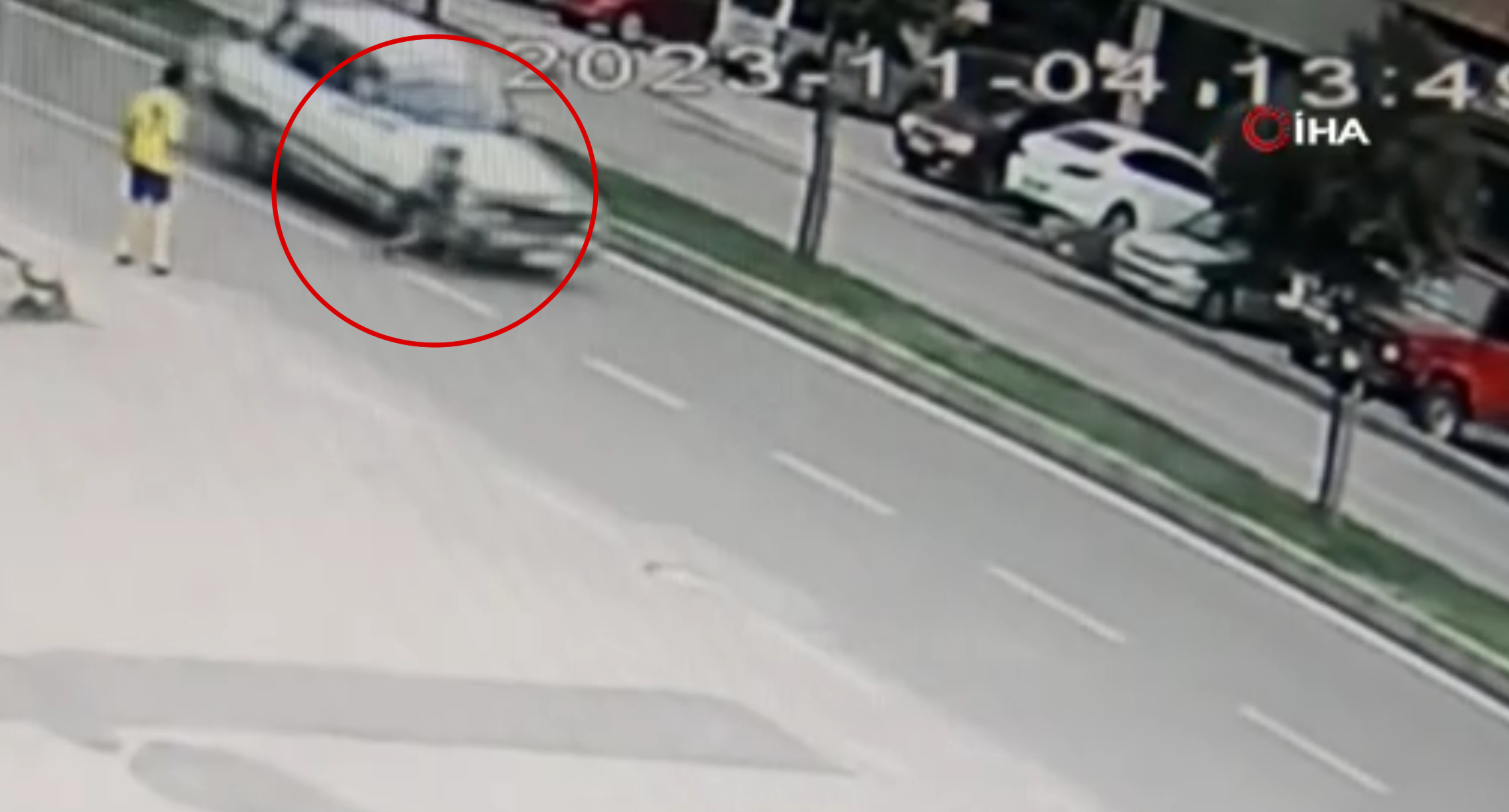 Ordu’nun Ünye ilçesinde arkadaşıyla birlikte oyun oynadığı sırada yola doğru