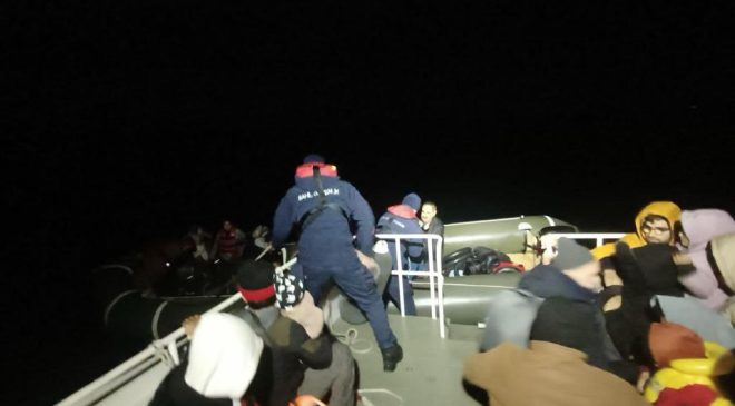 Ayvalık’ta Yunan unsurlarınca Türk karasularına itilen 42 göçmen kurtarıldı