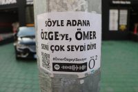 Adanalı Ömer Şeref, kendisinden ayrılan kız arkadaşıyla barışmak için çöp