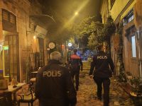 Karesi ve Altıeylül ilçelerinde 21 ekip ve 44 polis memurunun