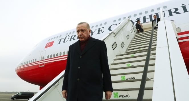Cumhurbaşkanı Erdoğan, Almanya’ya gitti Cumhurbaşkanı Recep Tayyip Erdoğan, Almanya’nın başkenti Berlin’e hareket etti.Cumhurbaşkanı Recep