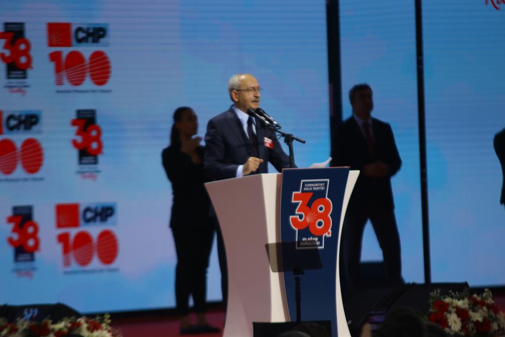 Kılıçdaroğlu: “Sırtımdaki hançerlerle seçime girmek zorunda kaldım” Cumhuriyet Halk Partisi (CHP) Genel Başkanı ve Genel Başkan adayı