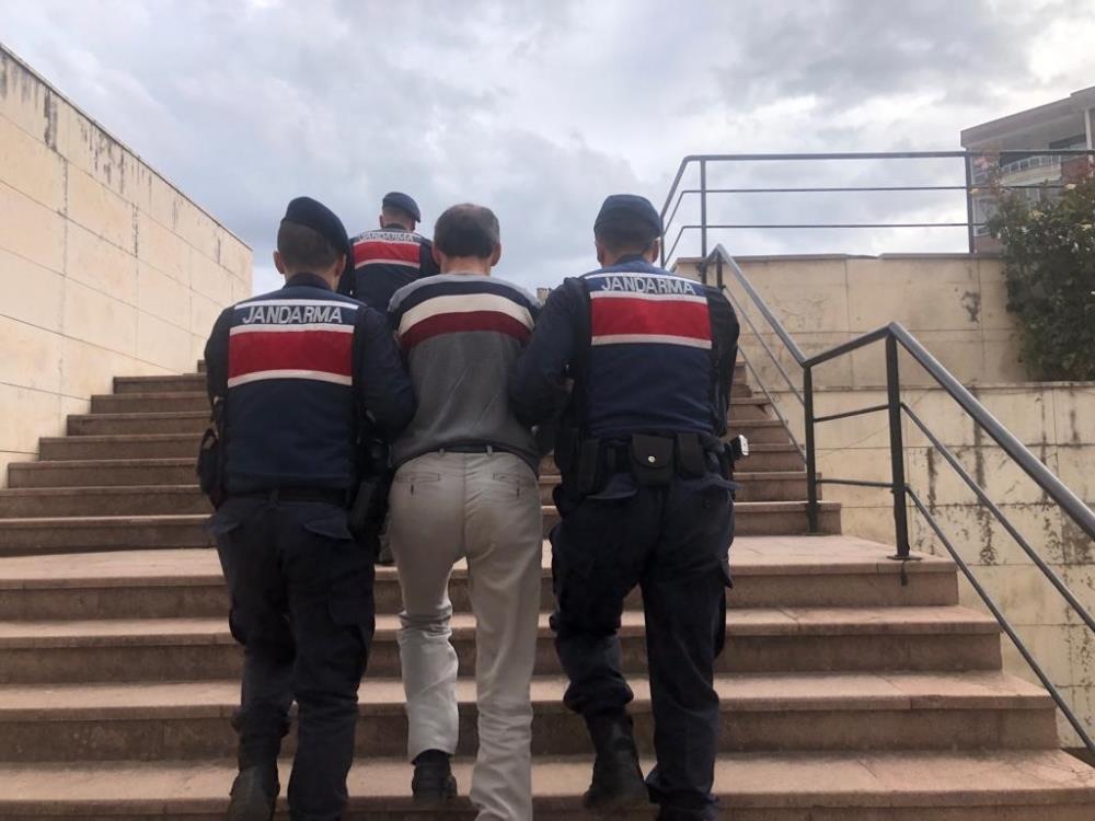 Edremit’te, FETÖ/PDY silahlı terör örgütüne üye olmak suçundan kesinleşmiş 7