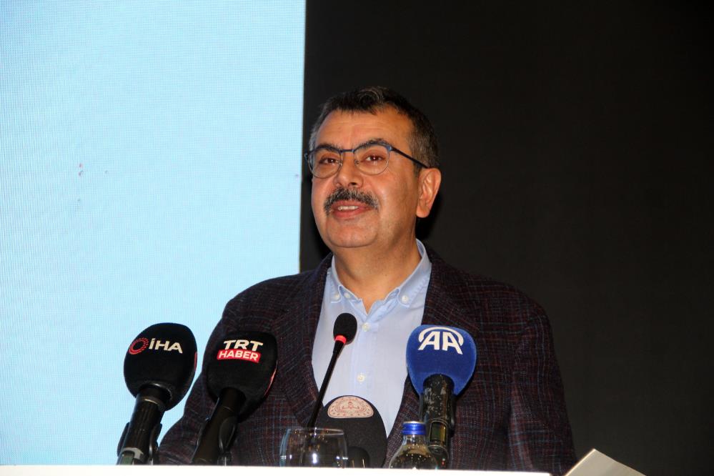 Bakan Tekin: “Özel eğitim ve rehabilitasyon sürecine 13 milyarlık destek” Milli Eğitim Bakanı Yusuf Tekin, özel eğitim ve rehabilitasyon merkezlerinin